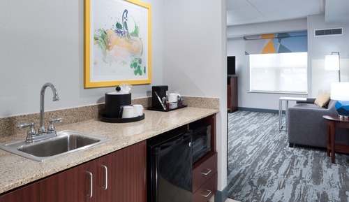 Suite estudio, 2 matrimoniales, no fum.