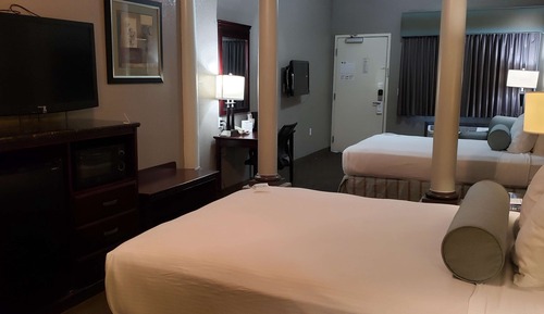 Suite, 2 camas de matrimonio, accesible para personas con discapacidad, no fumadores (with Sofabed)