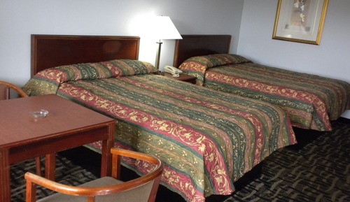 Habitación económica doble, 2 camas dobles, fumadores