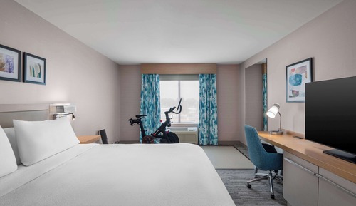 Habitación, 1 cama de matrimonio grande, microondas (Peloton)