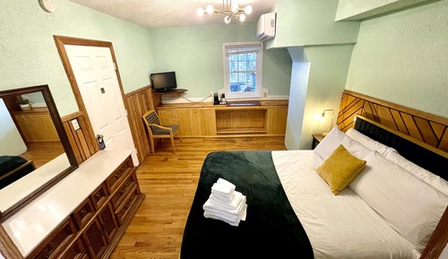 Habitación estándar, 1 cama de matrimonio, no fumadores (Room 201)