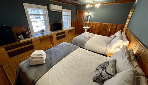 Habitación estándar, 2 camas de matrimonio, no fumadores (Room 309)