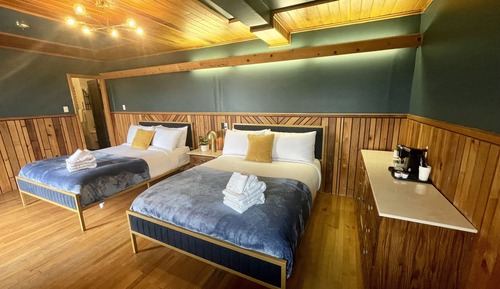 Habitación Deluxe, 2 camas de matrimonio, no fumadores, balcón (Room 304)