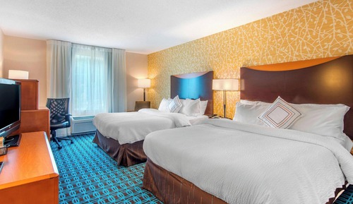 Estudio, 2 camas de matrimonio