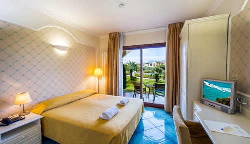 Habitación doble superior (Vista a la laguna o a la piscina)