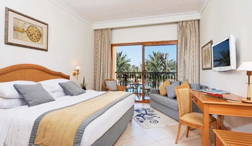 Habitación clásica, 1 cama de matrimonio grande, vistas a la piscina