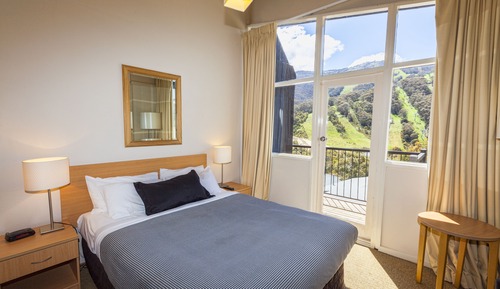 Habitación doble, 1 cama de matrimonio, balcón, vistas a la montaña