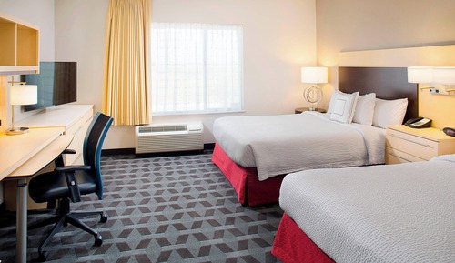 Estudio, 2 camas de matrimonio