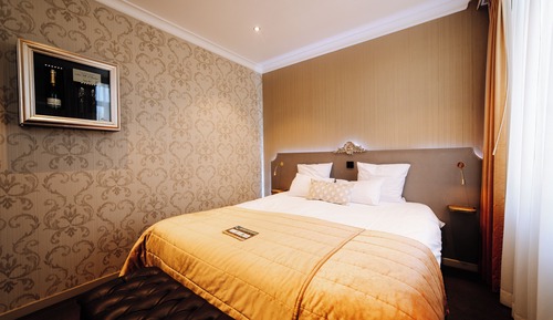 Habitación Confort con 1 cama doble o 2 individuales