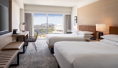 Habitación tradicional, 2 camas de matrimonio, vistas a la ciudad (Mobility Accessible, Tub)