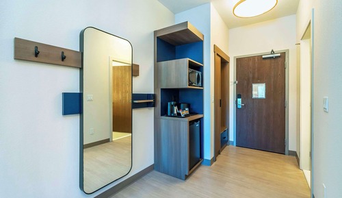 Suite, 1 King Bed with Sofa Bed, Non Smoking