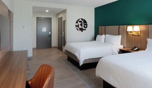 Habitación estándar, 2 camas de matrimonio, accesible en silla de ruedas (Accessible Tub)