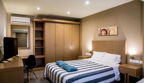 Superior A Garden View