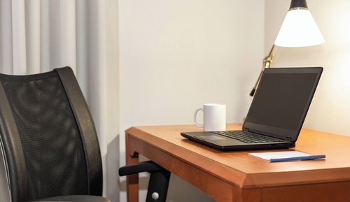 Estudio, varias camas (Hearing Accessible)