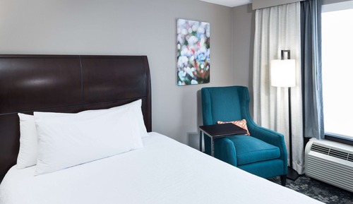 Habitación, 2 camas de matrimonio, accesible para personas con discapacidad (Hearing)