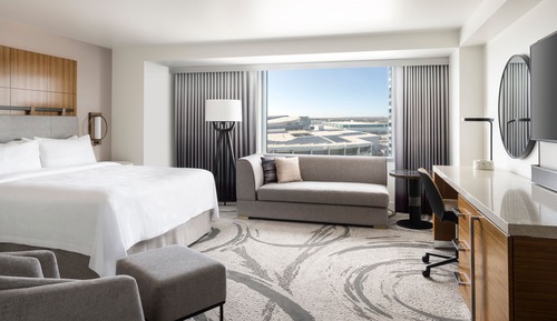 Habitación, 1 cama de matrimonio grande (Mobility Accessible, Roll-in Shower)