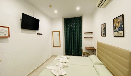 Habitación doble (with extra bed)