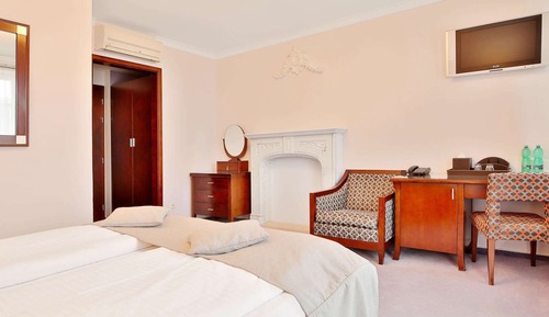 Habitación Deluxe doble, 1 cama doble, patio, vistas a la ciudad