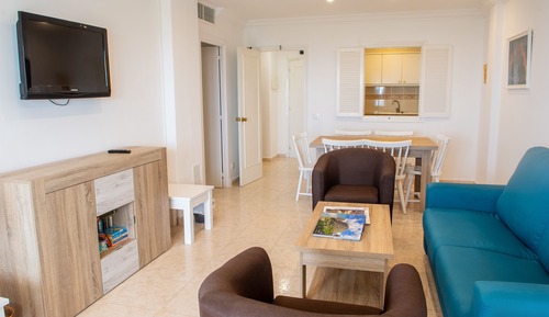 Apartamento, 2 habitaciones, balcón