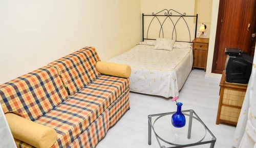 Habitación superior, 1 habitación, cocina básica (for 3 people)