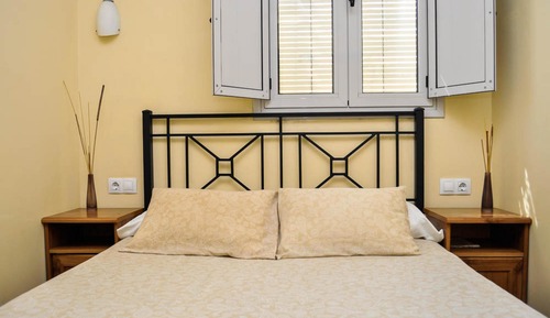 Habitación doble, 1 cama doble, baño compartido