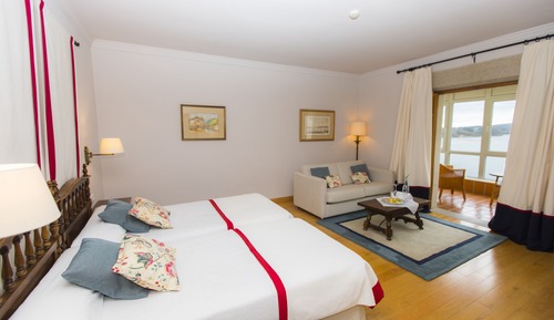 Habitación superior con 2 camas individuales