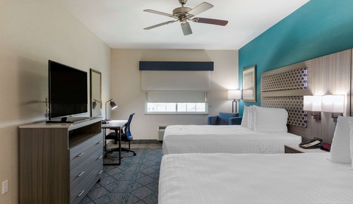 Habitación estándar, 2 camas de matrimonio, no fumadores (Walk-in Shower)