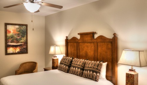 Apartamento Signature, vistas al río (Standard One Bedroom Riverview w/ Kin)