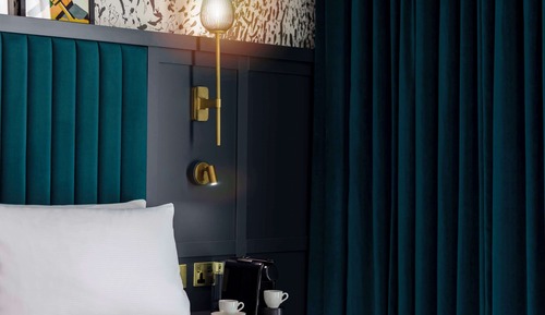 Suite, 1 King Bed, City View