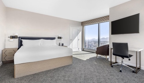 Suite Premier, 2 habitaciones, accesible para personas con discapacidad (Hearing, Corner Suite)