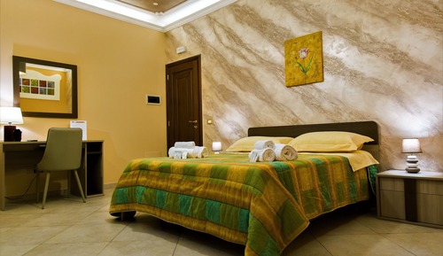 Habitación de diseño con 1 cama doble o 2 individuales, 1 cama de matrimonio, baño privado