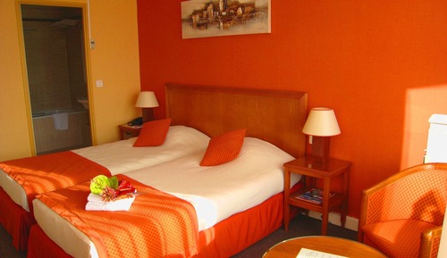 Habitación estándar con 1 cama doble o 2 individuales