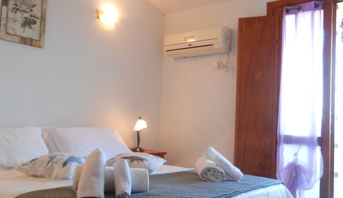 Habitación económica doble, 1 cama doble, vistas al jardín