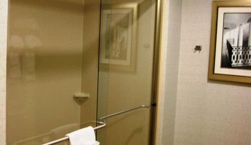 1 cama de matrimonio grande