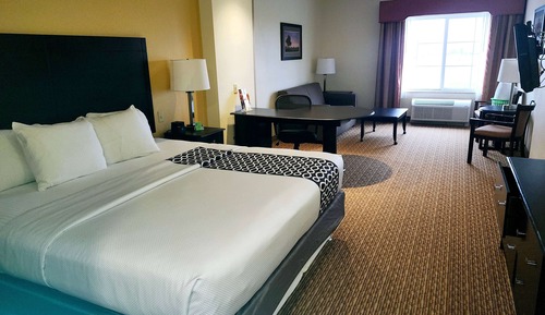 Suite Deluxe, 1 cama de matrimonio grande, no fumadores (Hearing Impaired Accessible, Family)