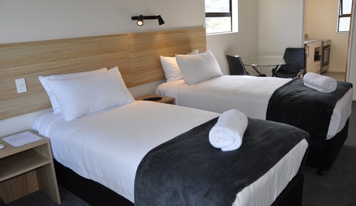 Executive King Studio