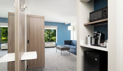 Suite, varias camas (Additional Living Area)