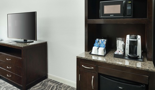 Habitación, 1 cama de matrimonio grande (Drinks & Snacks)