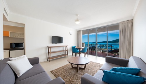 1 Bedroom Ocean View Spa Suite