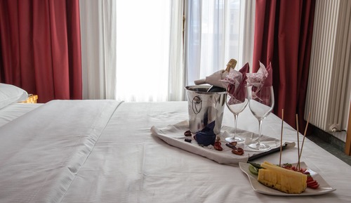 Habitación superior con 1 cama doble o 2 individuales