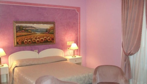 Habitación superior con 1 cama doble o 2 individuales