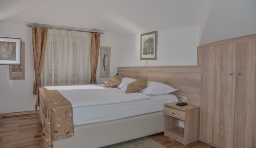 Duplex Suite, Sea View