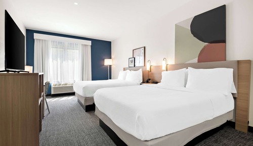 Habitación, 2 camas de matrimonio, accesible para personas con discapacidad, bañera (Mobility)