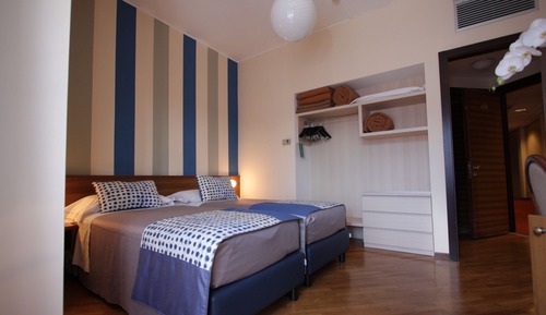 Habitación con 1 cama doble o 2 individuales