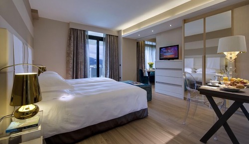 Executive Suite Deluxe