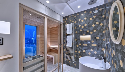 Vital Executive Suite 10