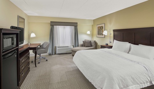 Habitación, 1 cama de matrimonio grande, bañera (Mobility & Hearing)