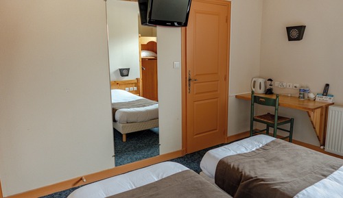 Habitación Confort con 2 camas individuales, 1 habitación, baño privado