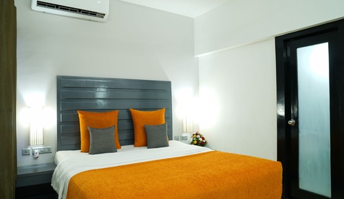 Habitación superior, vistas a la piscina