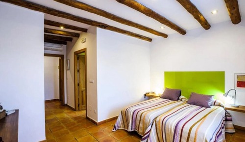 Habitación estándar con 1 cama doble o 2 individuales